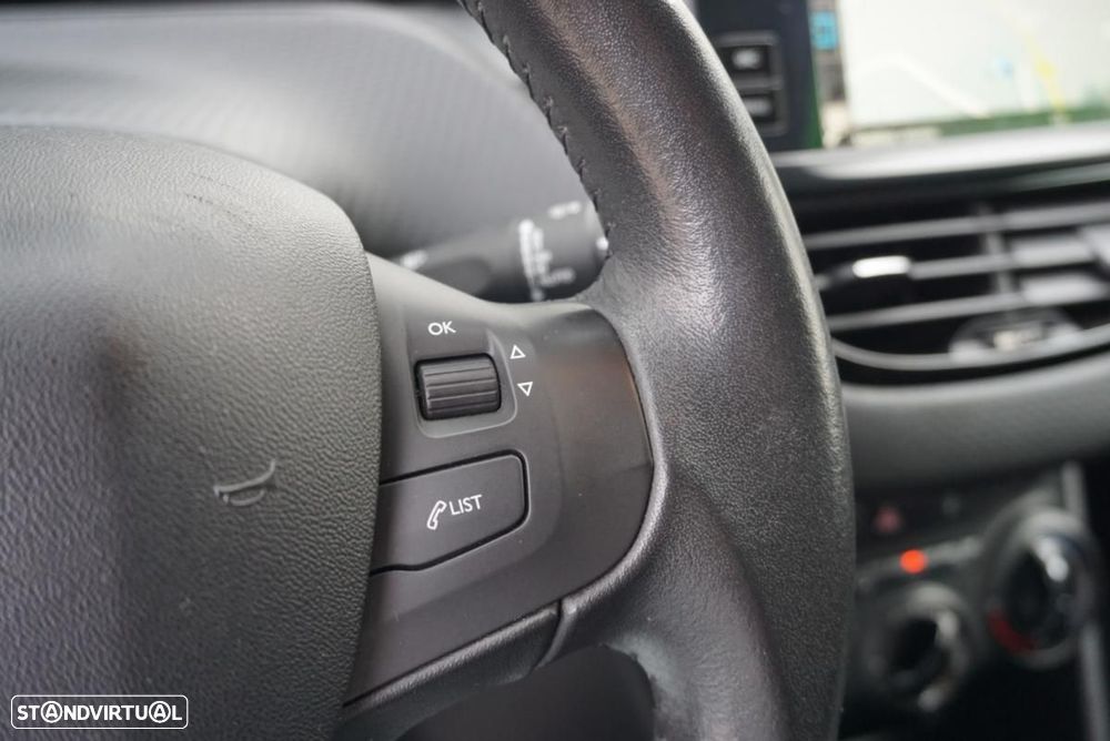 Peugeot 2008 1.6 BlueHDi Allure - 33