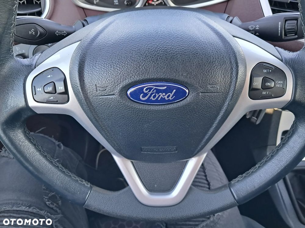 Ford Fiesta 1.4 Titanium - 11