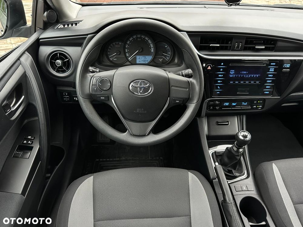 Toyota Auris - 5