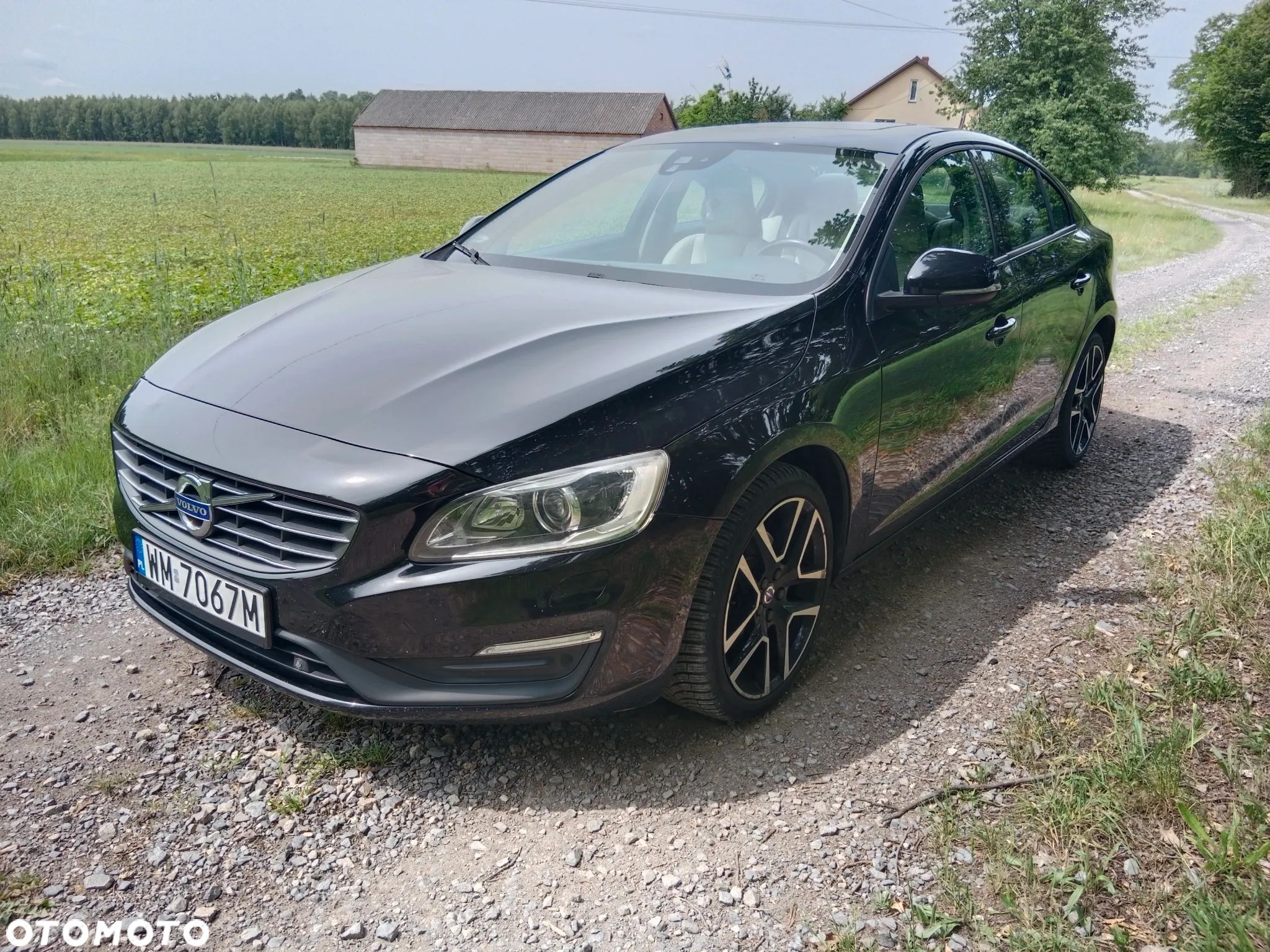 Volvo S60 T5 Drive-E Dynamic Edition (Kinetic) - 1
