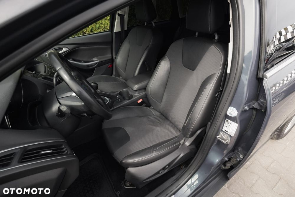 Ford Focus 1.6 EcoBoost Titanium - 12
