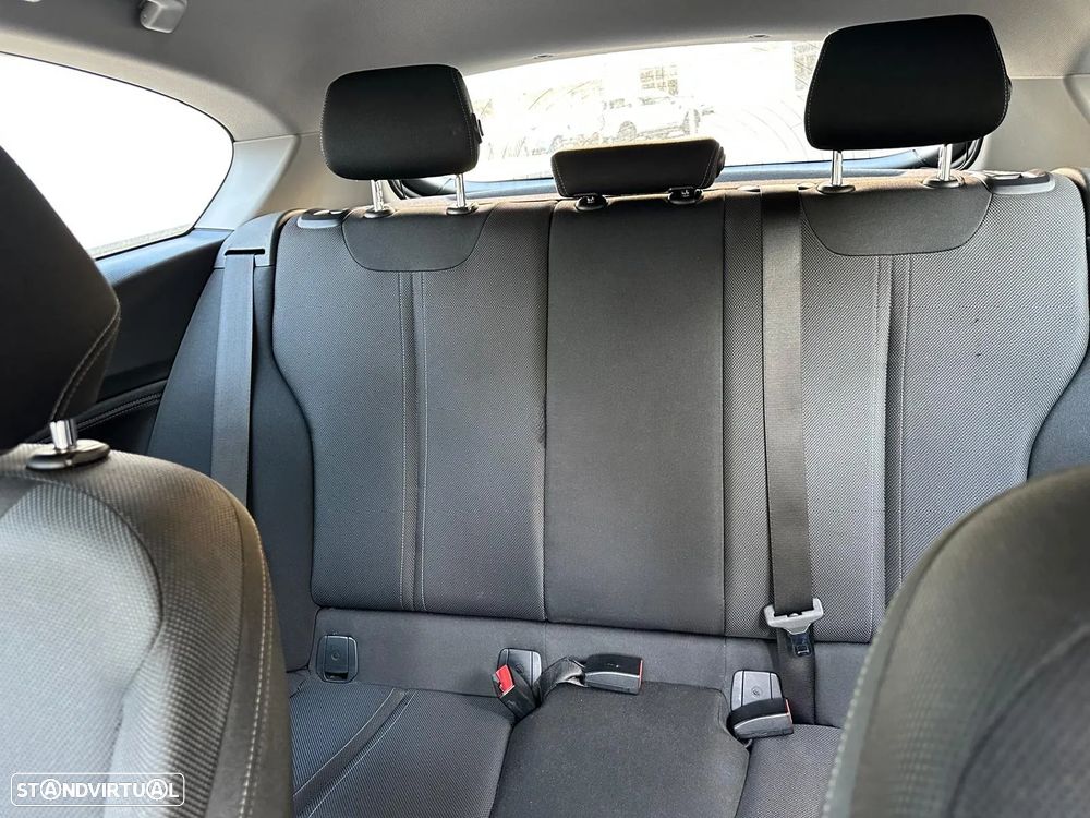 BMW 116 d Line Sport Auto - 13