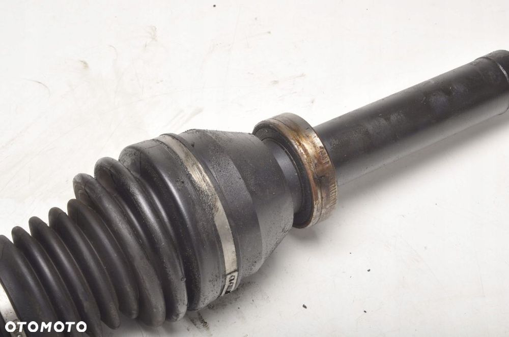 VOLVO XC90 3.2 AWD PÓŁOŚ PRAWA DŁUGA AUTOMAT - 5