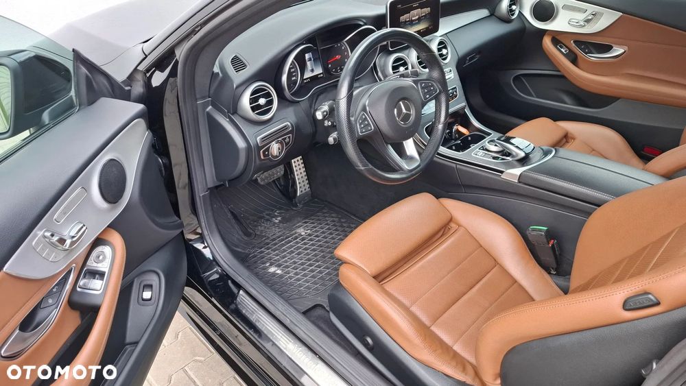 Mercedes-Benz Klasa C 300 9G-TRONIC - 14