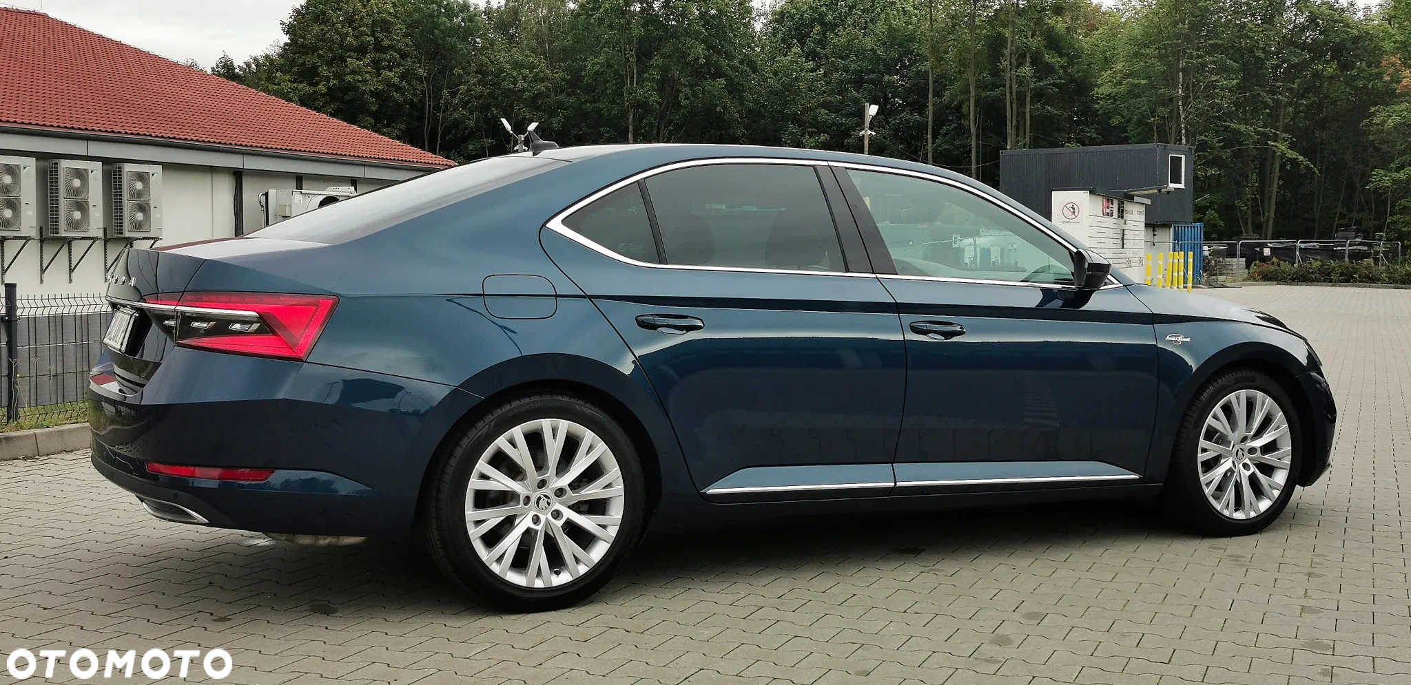 Skoda Superb 2.0 TSI L&K DSG - 9