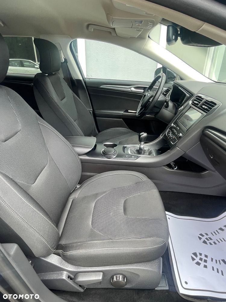 Ford Mondeo 2.0 EcoBlue Titanium - 21
