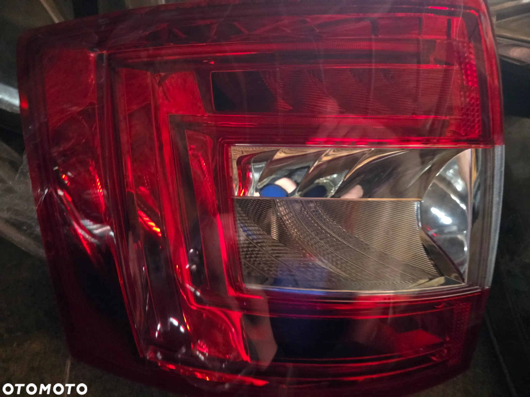 Lampa lewy tył skoda octavia III kombi 5E9945095A - 5