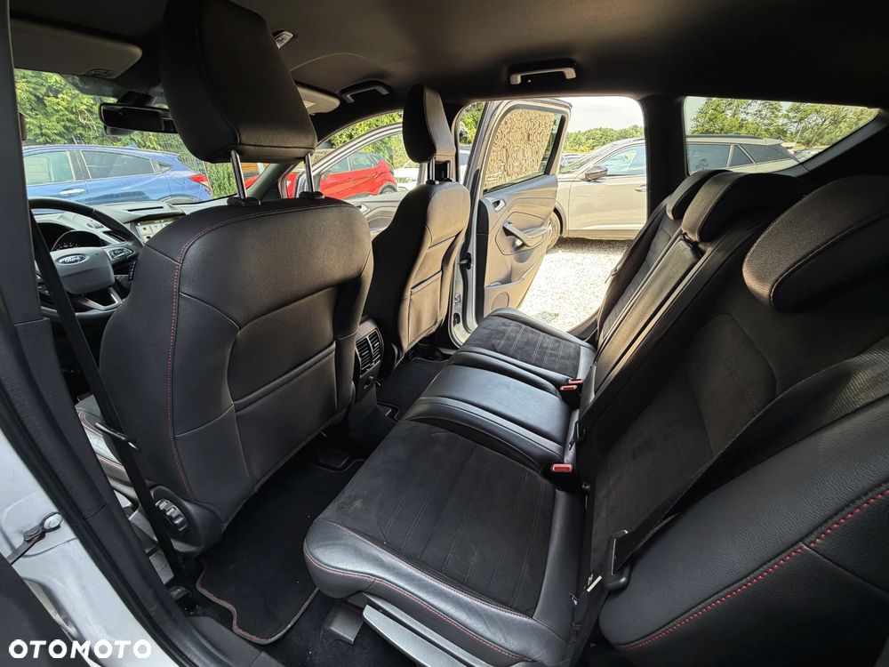 Ford Kuga 1.5 TDCi 2x4 Titanium - 19
