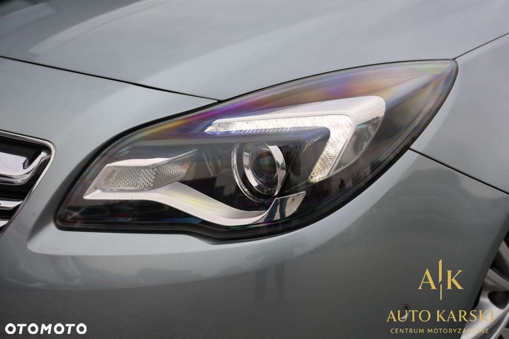 Opel Insignia - 15