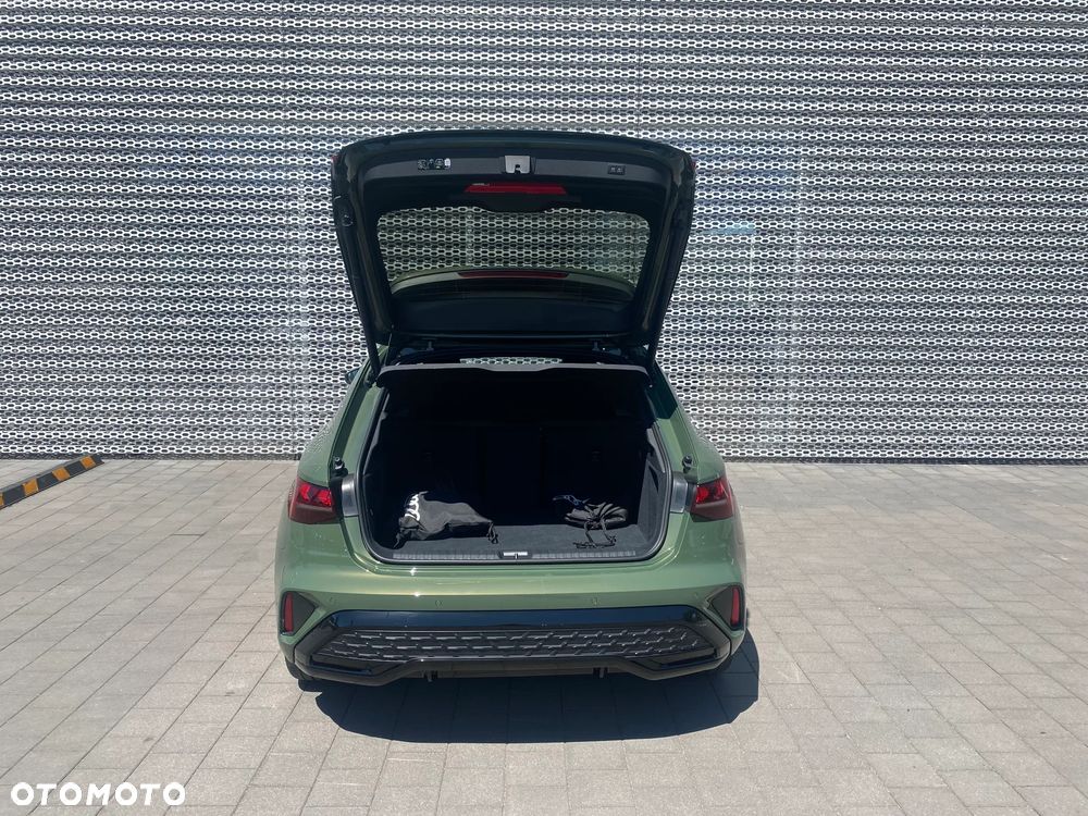 Audi A3 Sportback ver-45-tfsie-sportback-s-tronic-s-line - 9