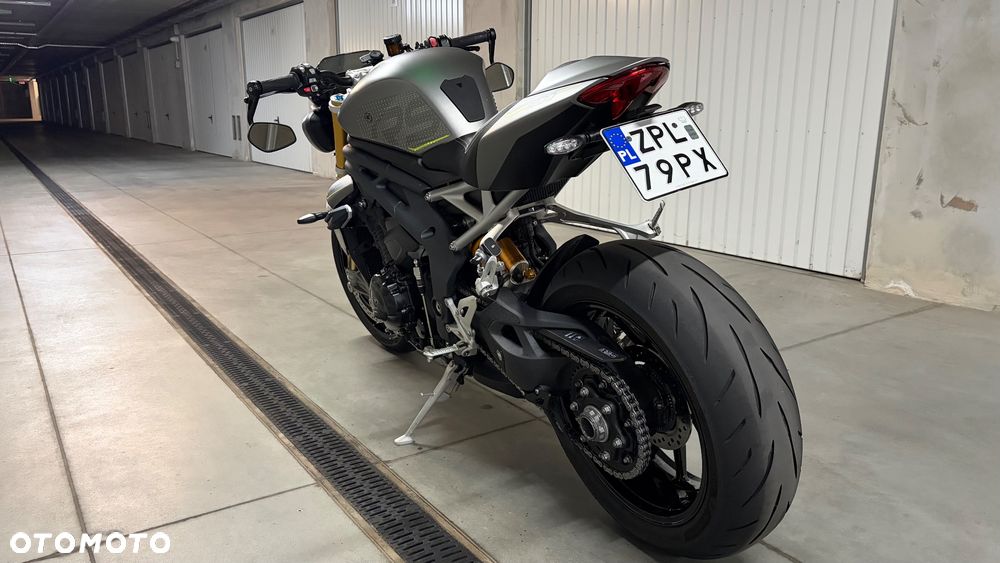 Triumph Speed Triple - 4