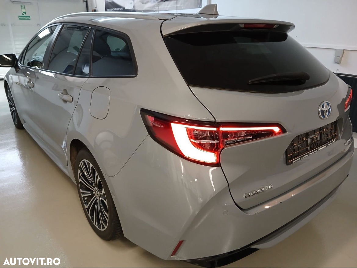 Toyota Corolla 2.0 Hybrid Touring Sports Team Deutschland - 3