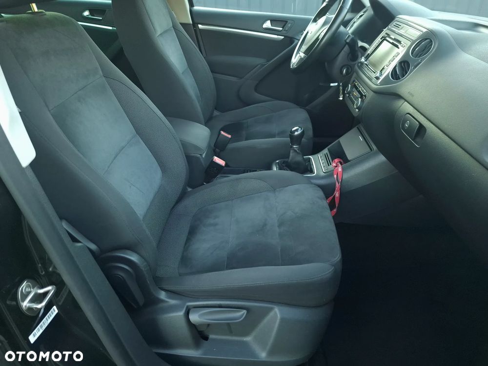 Volkswagen Tiguan 2.0 TDI DPF BlueMotion Technology Sport & Style - 19