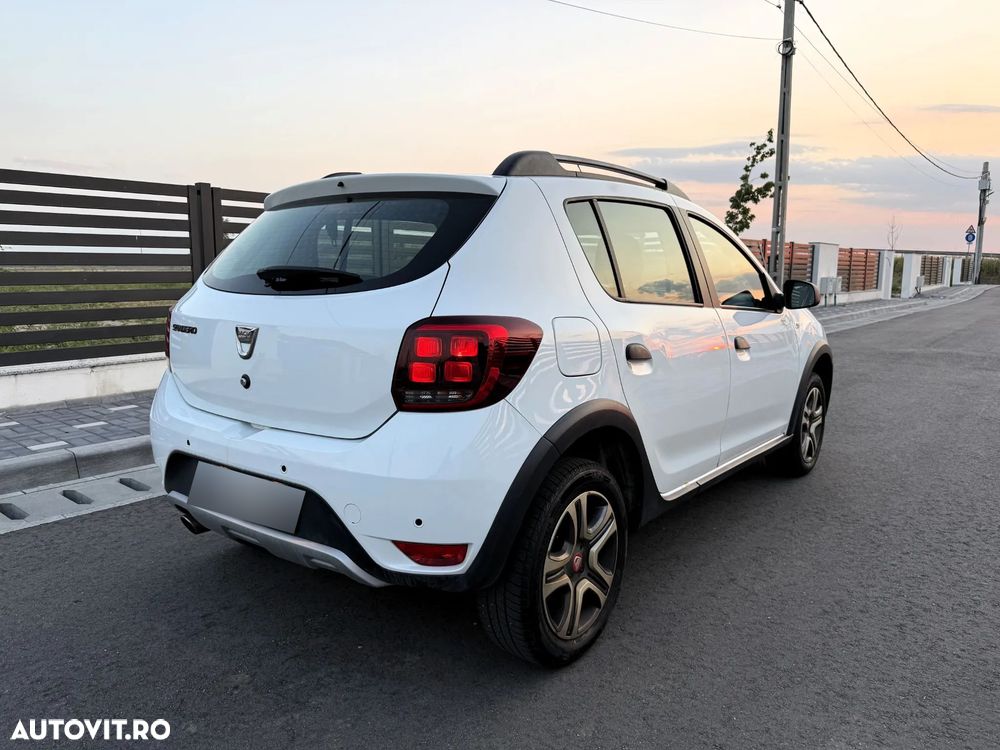 Dacia Sandero Stepway TCe 90 (S&S) Prestige - 4