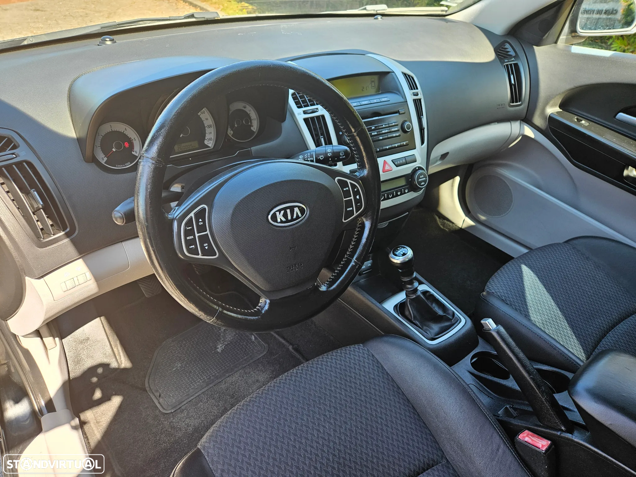 Kia Ceed SW 1.6 CRDi EX - 12