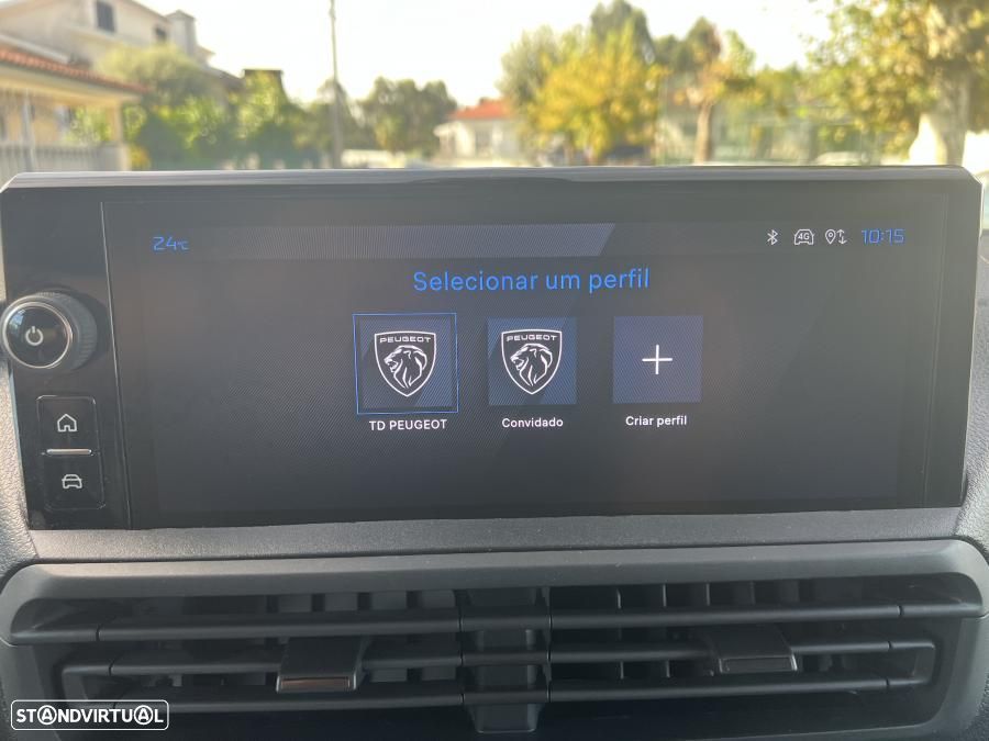 Peugeot e-Expert Cargo M 75KWH - 43