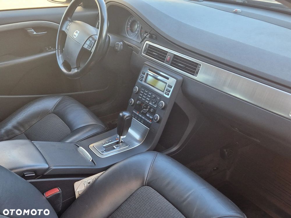 Volvo V70 2.5T Summum - 17