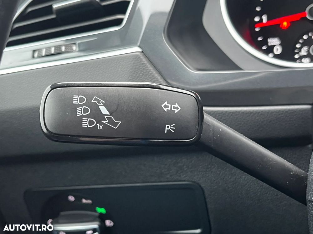 Volkswagen Tiguan 2.0 TDI SCR DSG 4Motion Life - 15