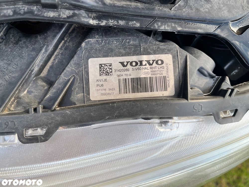 Volvo V60 D3 Momentum - 32