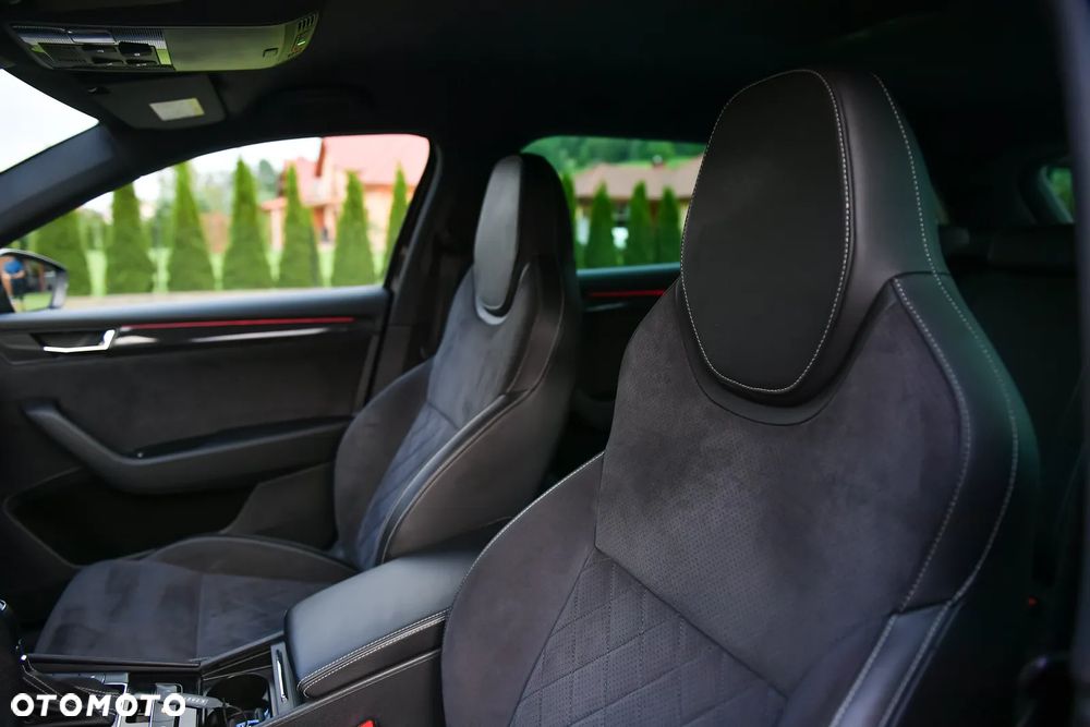 Skoda Superb 2.0 TDI 4x4 DSG SportLine - 23