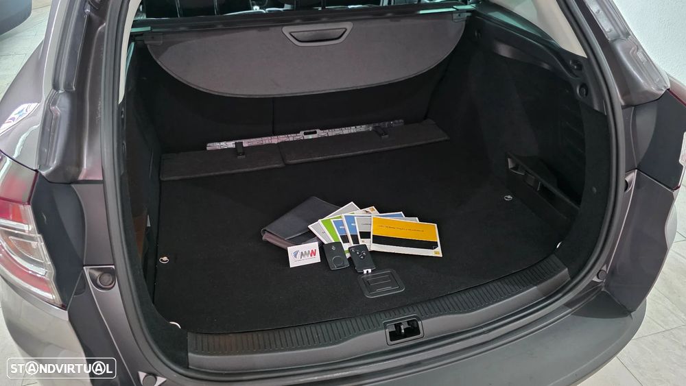 Renault Mégane Sport Tourer 1.4 TCE Dynamique S - 34