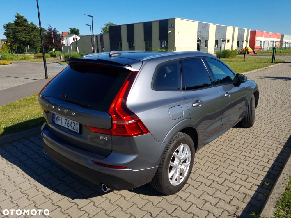 Volvo XC 60 B4 B Momentum Pro - 5