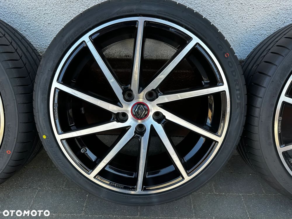 245 35 19 Renault Megane RS Trophy Nissan  POLECAM - 4