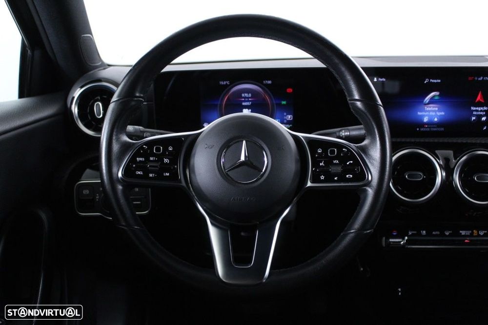 Mercedes-Benz A 250 e Style Plus - 19