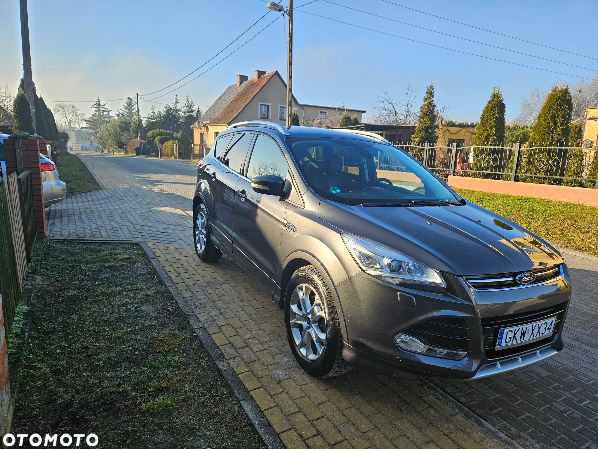 Ford Kuga - 4