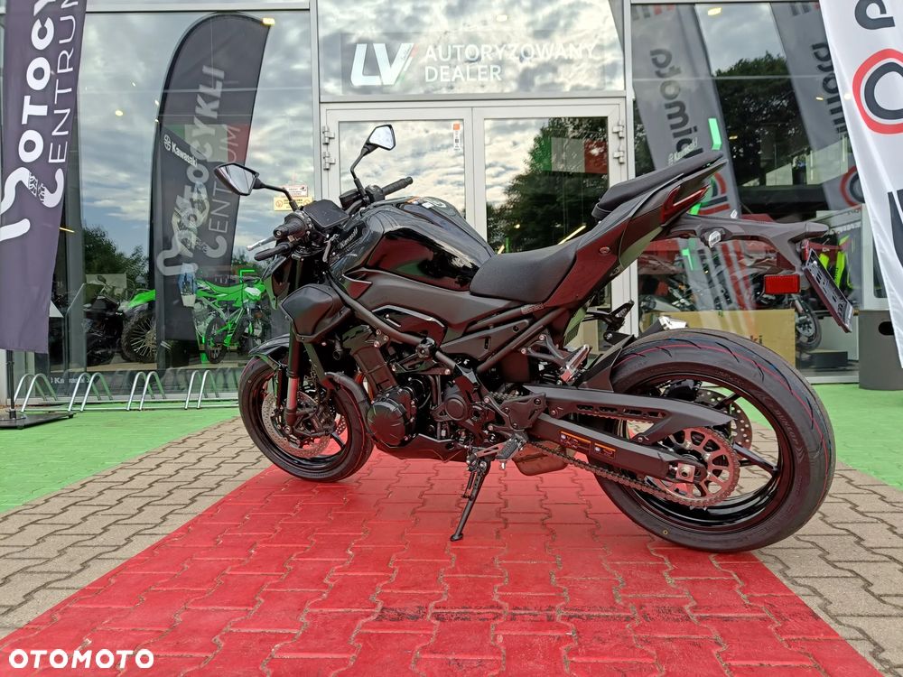 Kawasaki Z 900 - 6