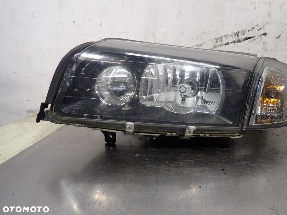 LAMPA LEWA PRZEDNIA VOLVO S80 2.4 8693652 - 3