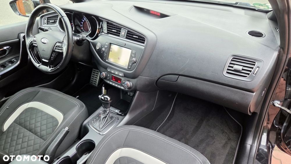 Kia Ceed 1.6 CRDi 136 DCT ISG GT Line - 39