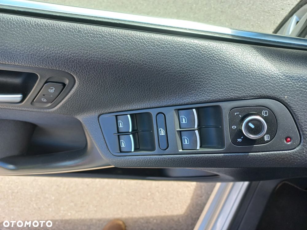 Volkswagen Tiguan 2.0 TDI DPF 4Motion DSG Sport & Style - 37