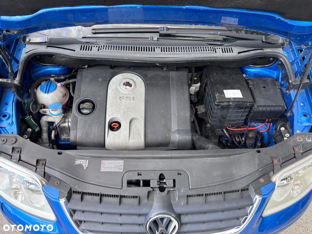 Volkswagen Touran 1.6 FSI - 16