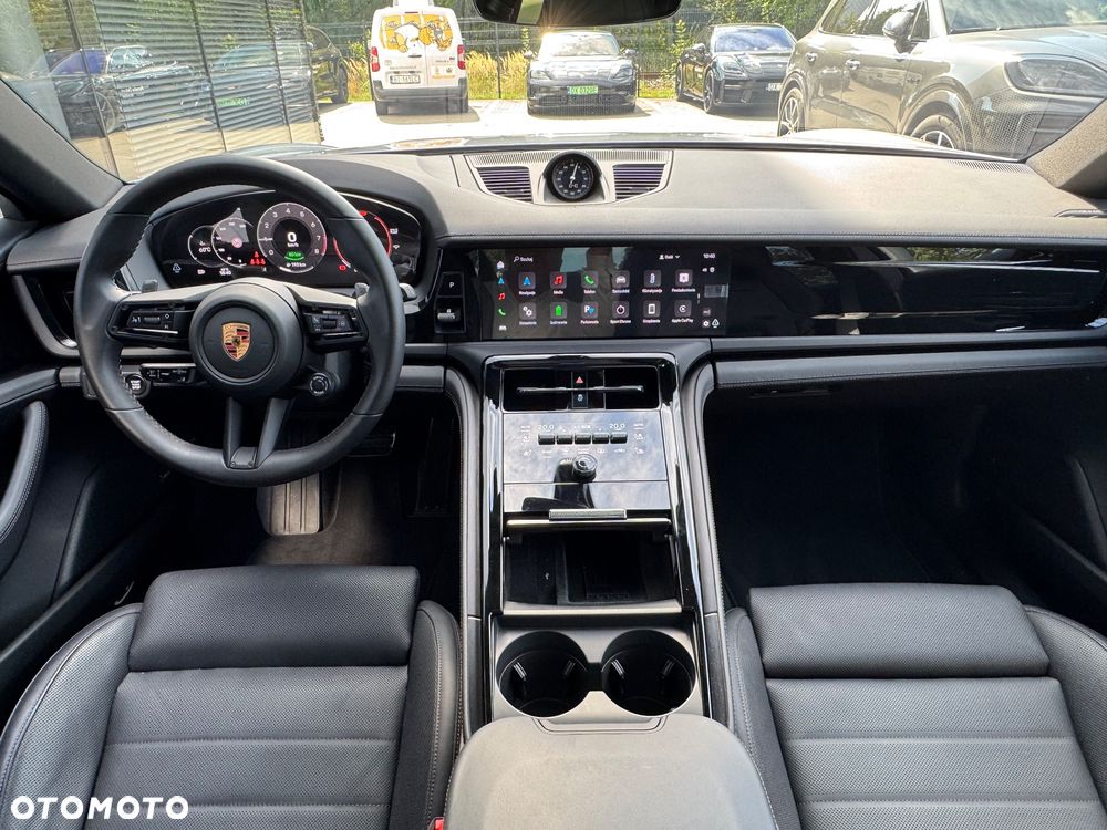 Porsche Panamera 4 E-Hybrid PHEV - 18