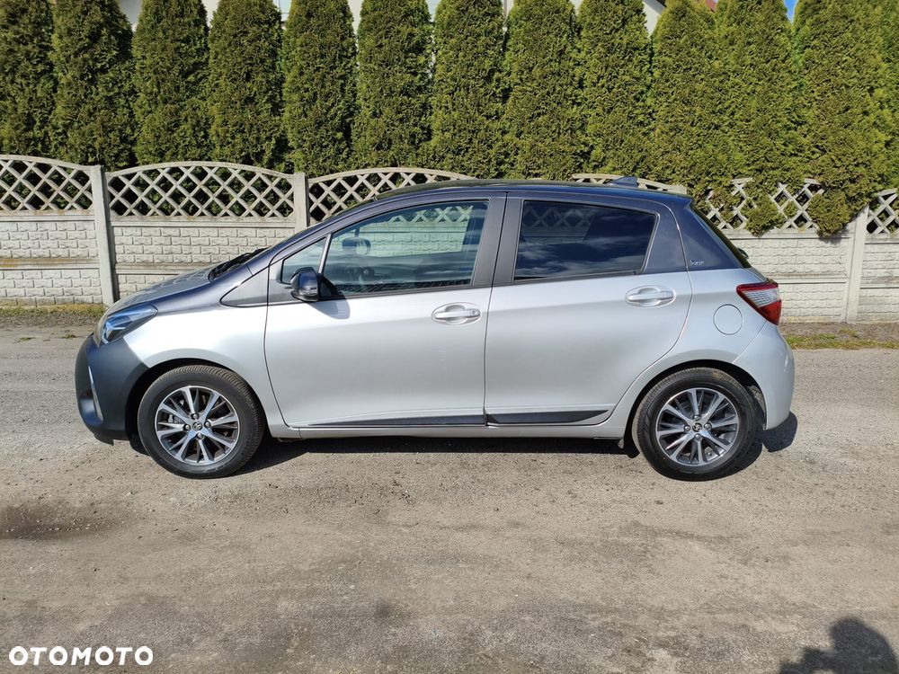 Toyota Yaris 1.5 20th Anniversary CVT - 2