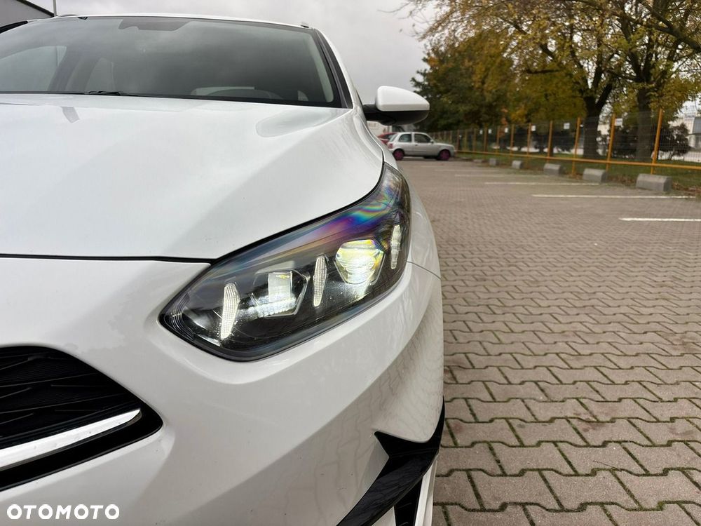Kia Ceed 1.5 T-GDI M DCT - 9
