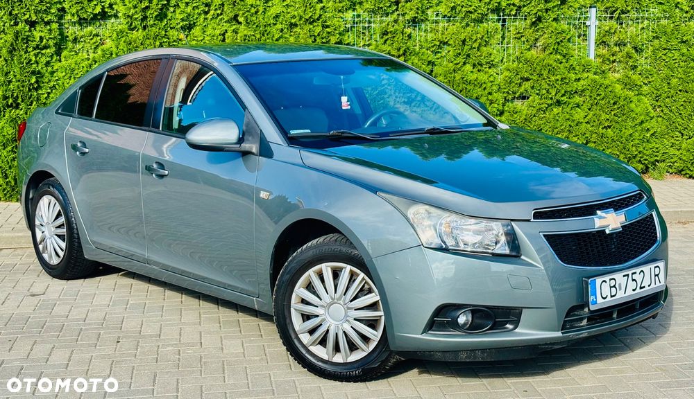 Chevrolet Cruze 1.8 LT - 18