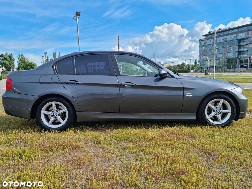 BMW Seria 3 320d DPF - 3