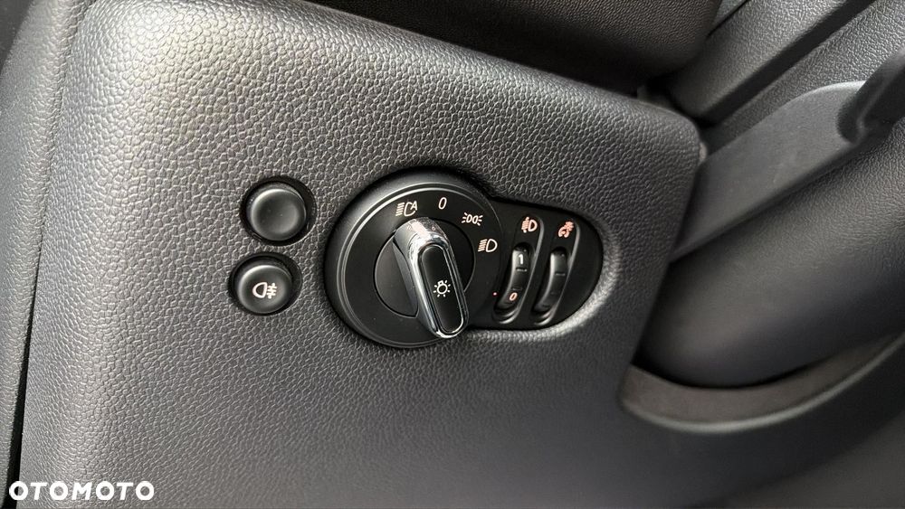 MINI Cooper SE - 28