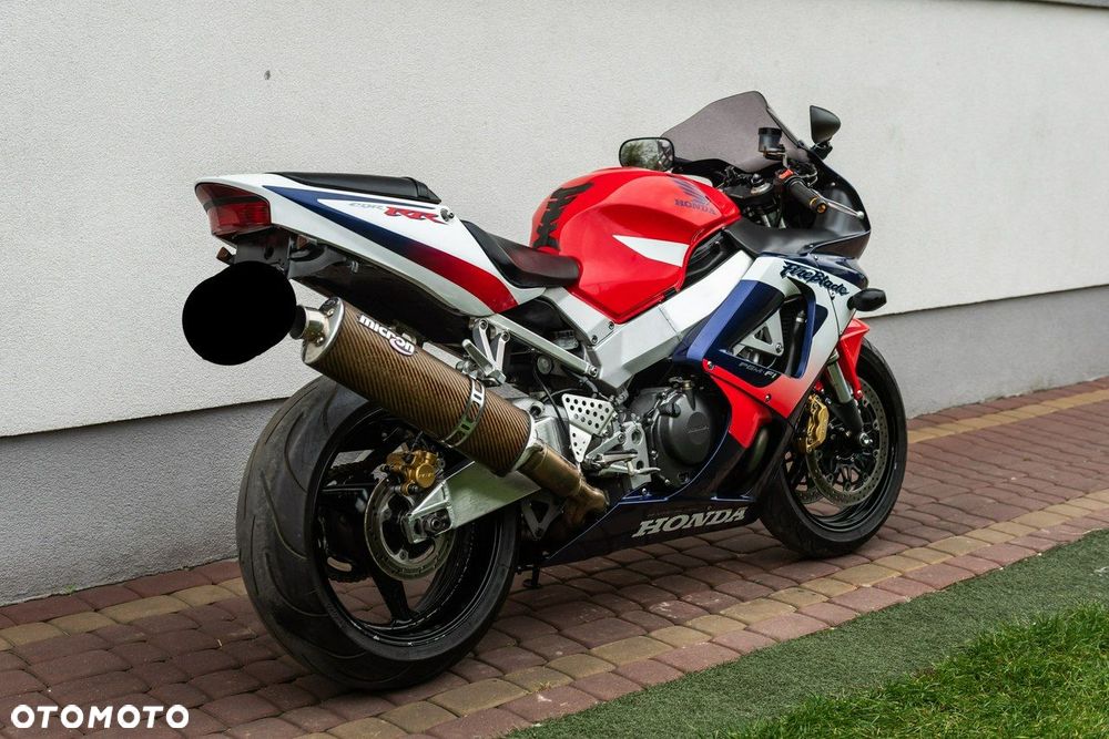 Honda CBR - 3