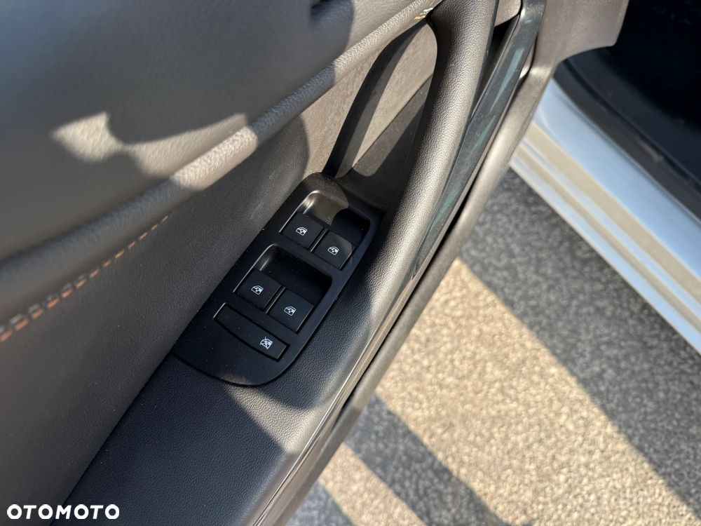 Opel Zafira 1.4 Turbo (ecoFLEX) Start/Stop Innovation - 24