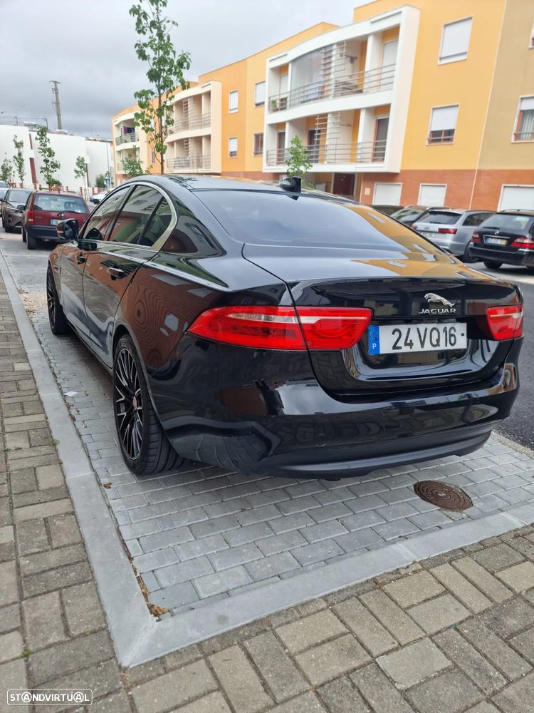 Jaguar XE 2.0 D Prestige Aut. - 5