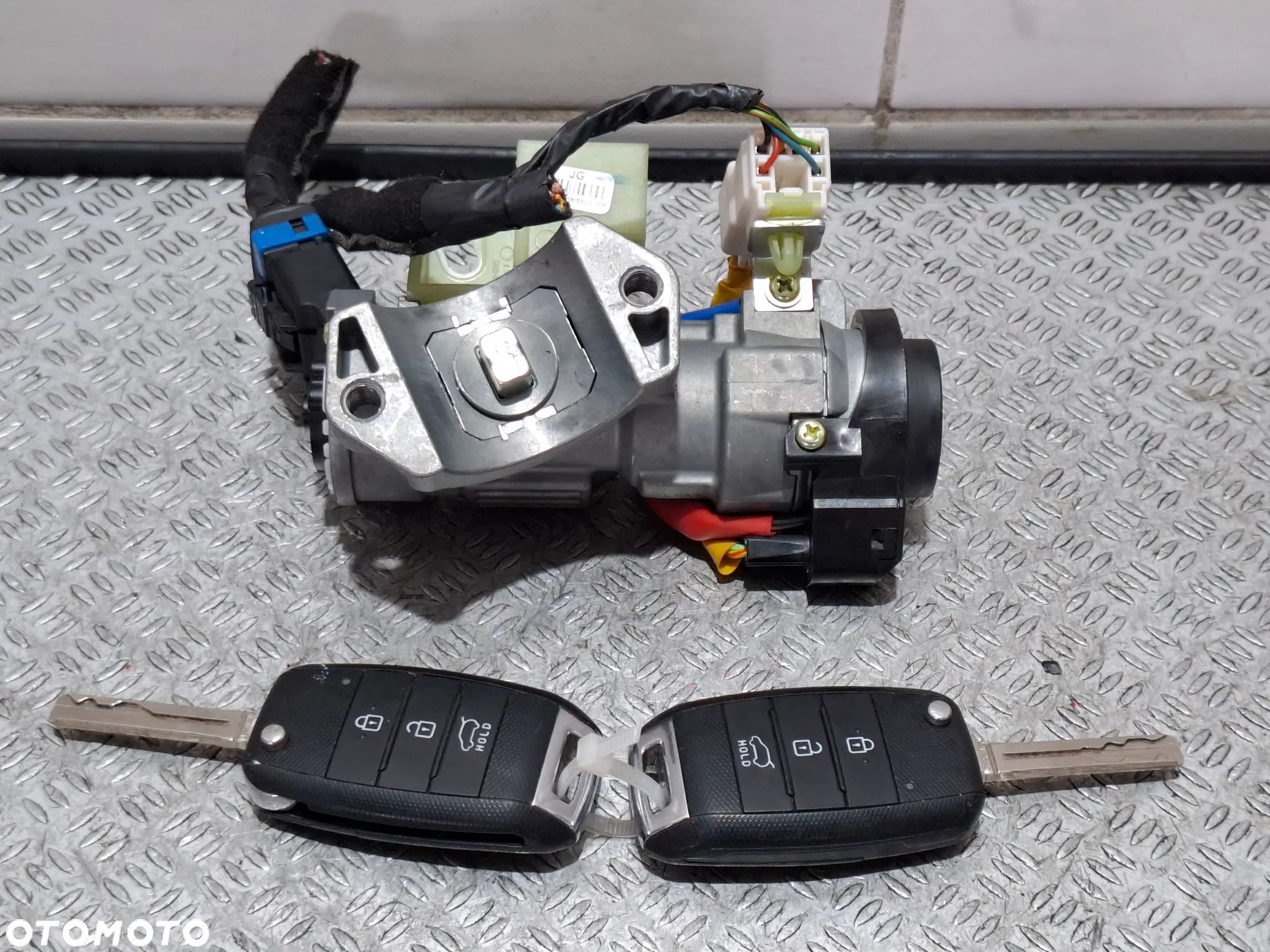Stacyjka z kluczykami Kia Ceed II 2016 rok - 1