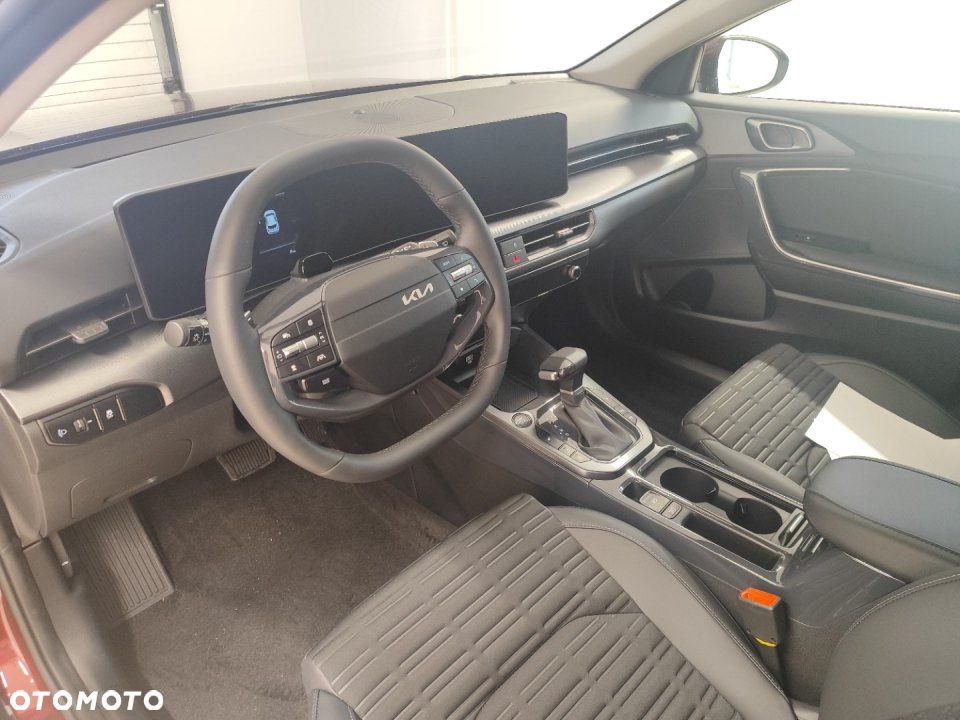 Kia XCeed - 8