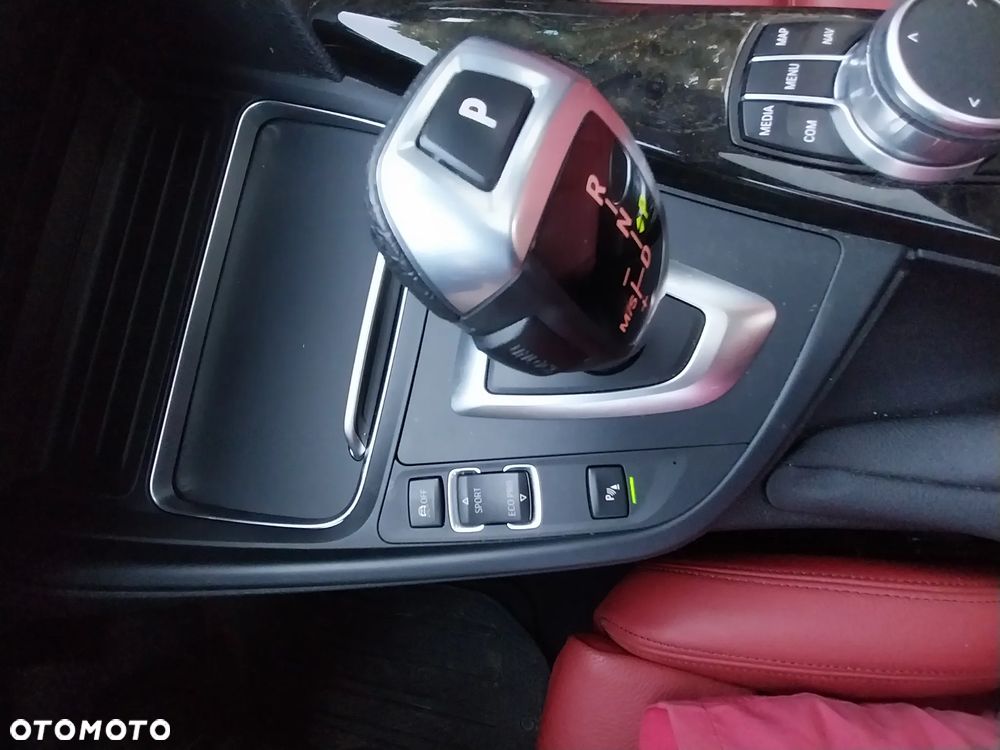 BMW Seria 3 - 34