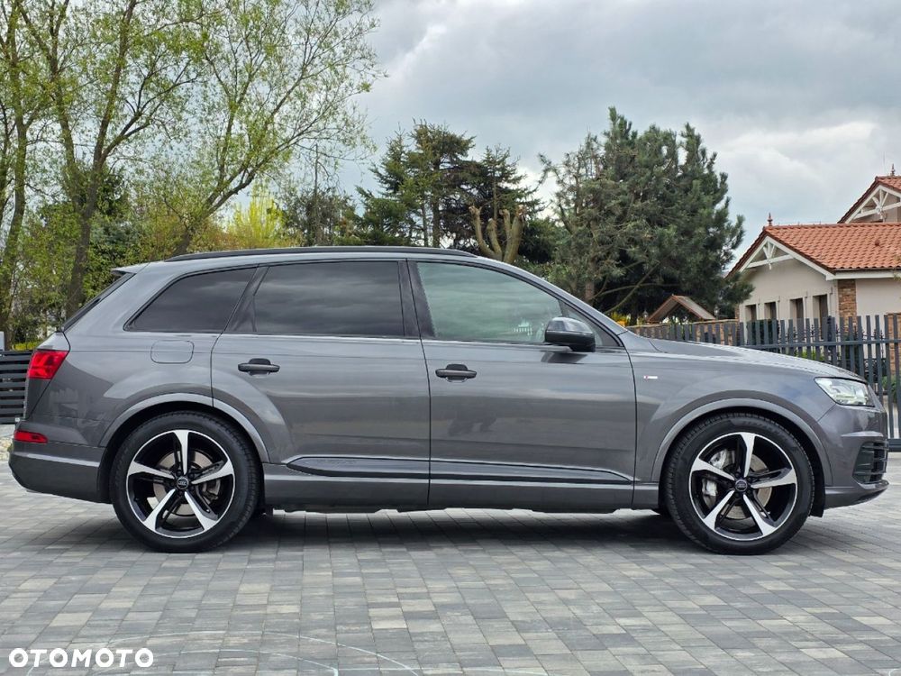 Audi Q7 - 7