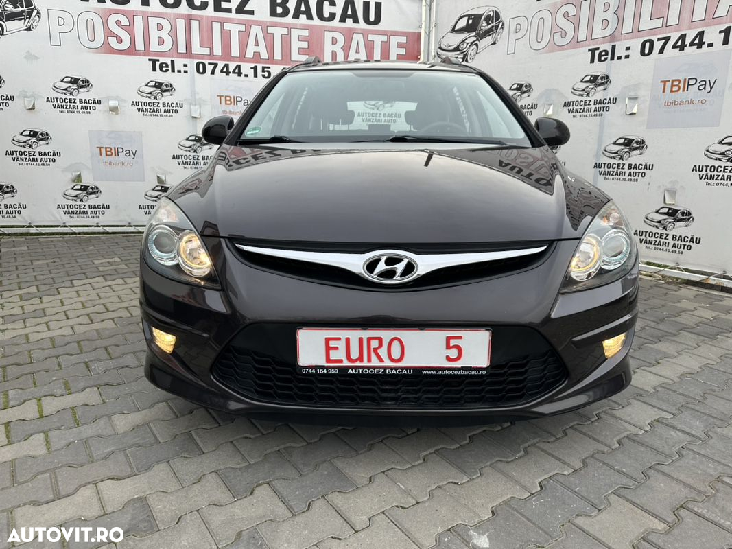 Hyundai i30 i30cw 1.6 blue Classic - 12
