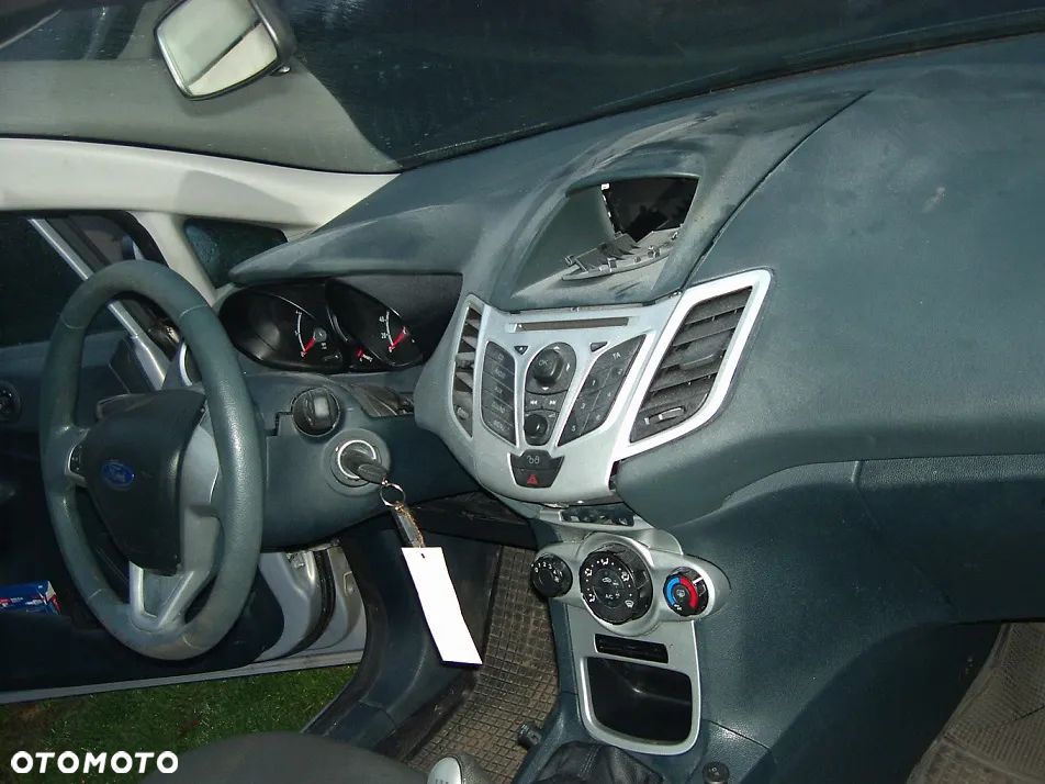 Ford Fiesta - 6