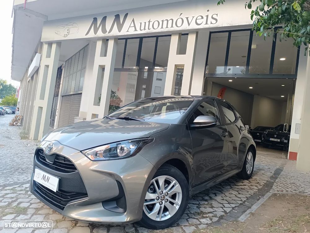 Toyota Yaris 1.0 VVT-i Comfort Plus - 2